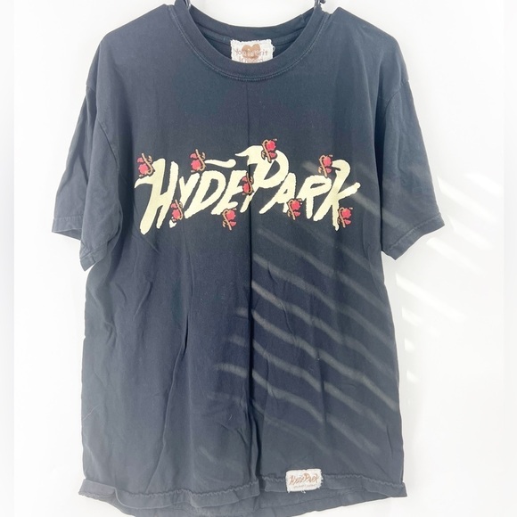 ✅ YOU AREN'T INVITED BLACK HYDE PARK BLACK CREWNECK T-SHIRT SIZE LARGE - Picture 1 of 7